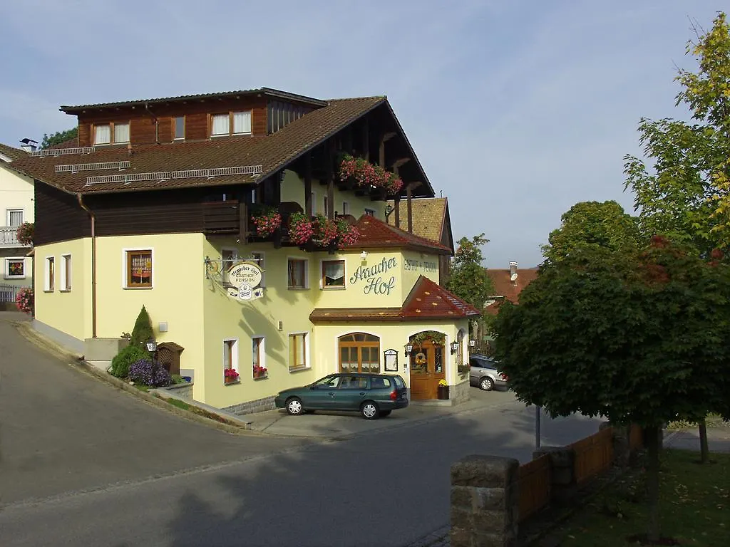 Gasthof Gaestehaus Arracher Hof